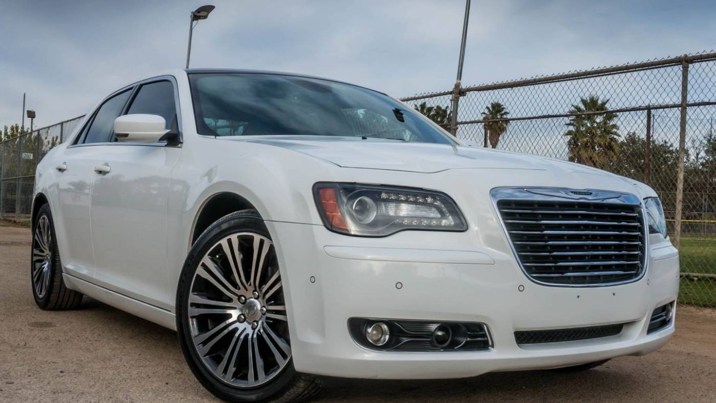 2014 Chrysler 300 S — Sedan — 85,744 mi — Reseda, CA