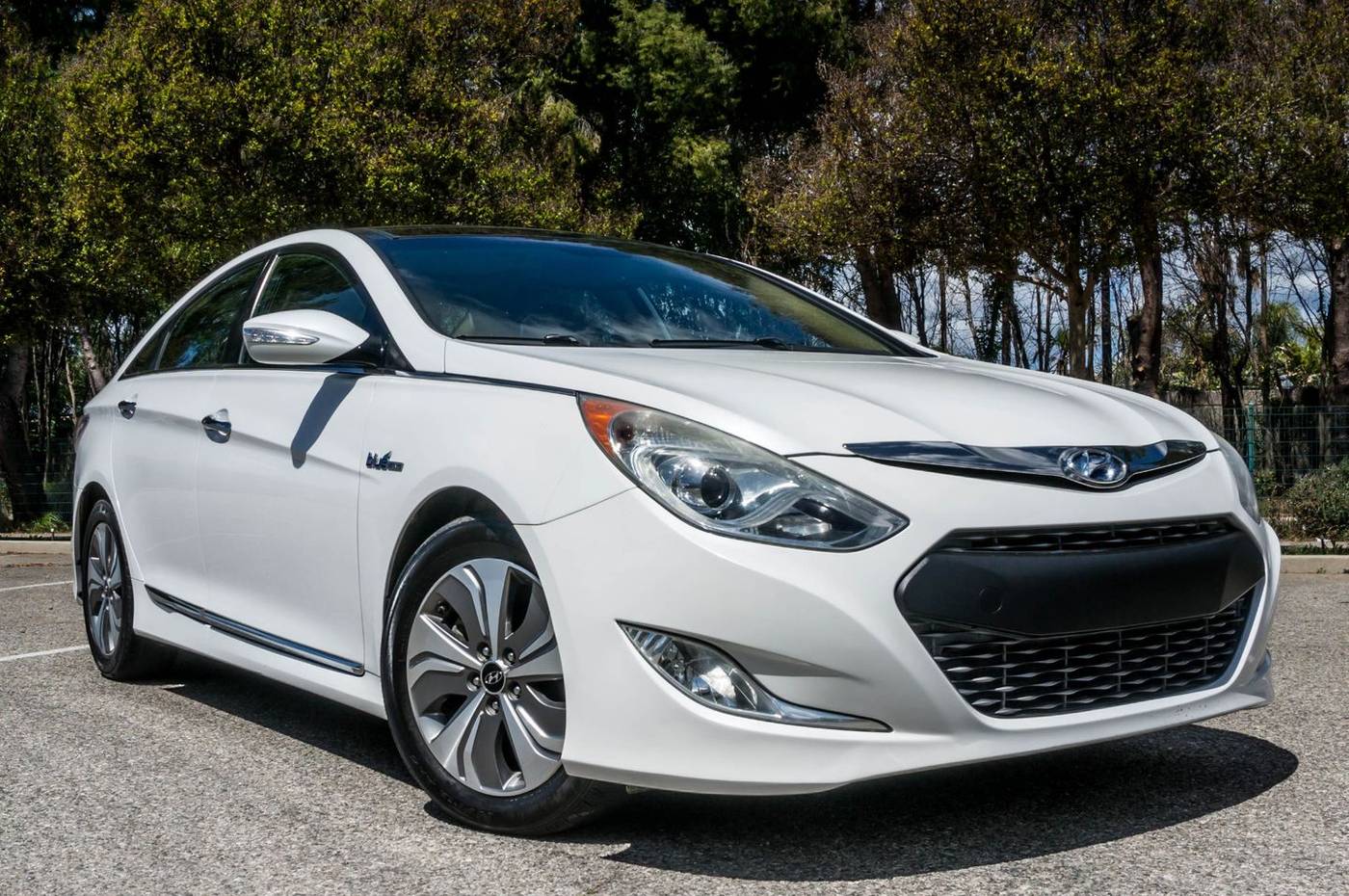 2015 Hyundai Sonata Hybrid Limited — Sedan — 114,543 mi — Reseda, CA