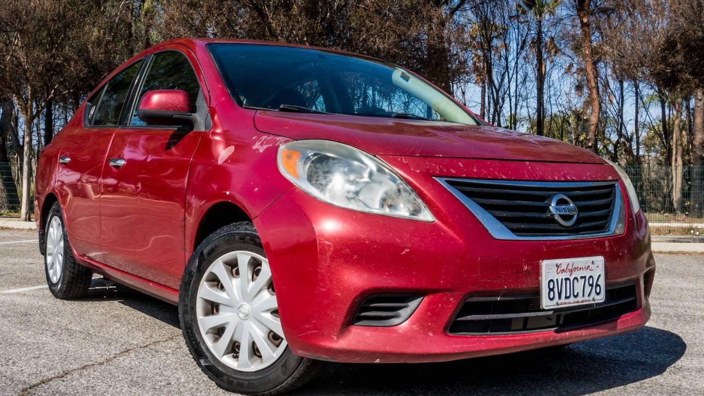 2014 Nissan Versa 1.6 SV — Sedan — 200,500 mi — Reseda, CA