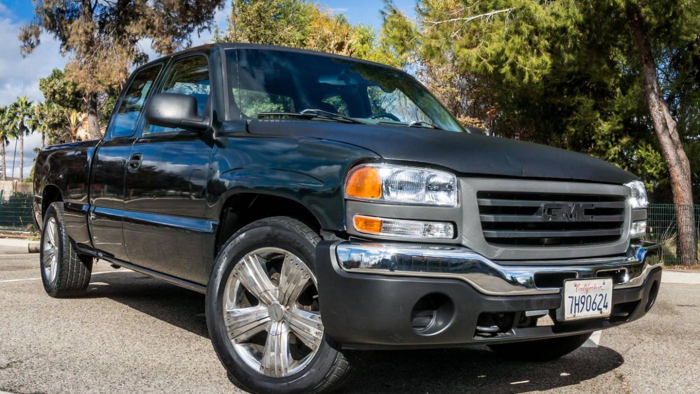 2004 GMC Sierra 1500 Base — Pickup Truck — 272,247 mi — Reseda, CA