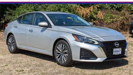 2024 Nissan Altima SV — Sedan — 4,005 mi — Bristol, CT