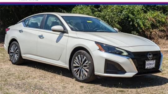 2024 Nissan Altima SV — Sedan — 2,514 mi — Bristol, CT