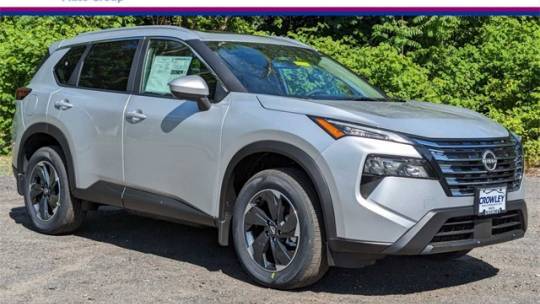 2024 Nissan Rogue SV — SUV — 2,901 mi — Bristol, CT