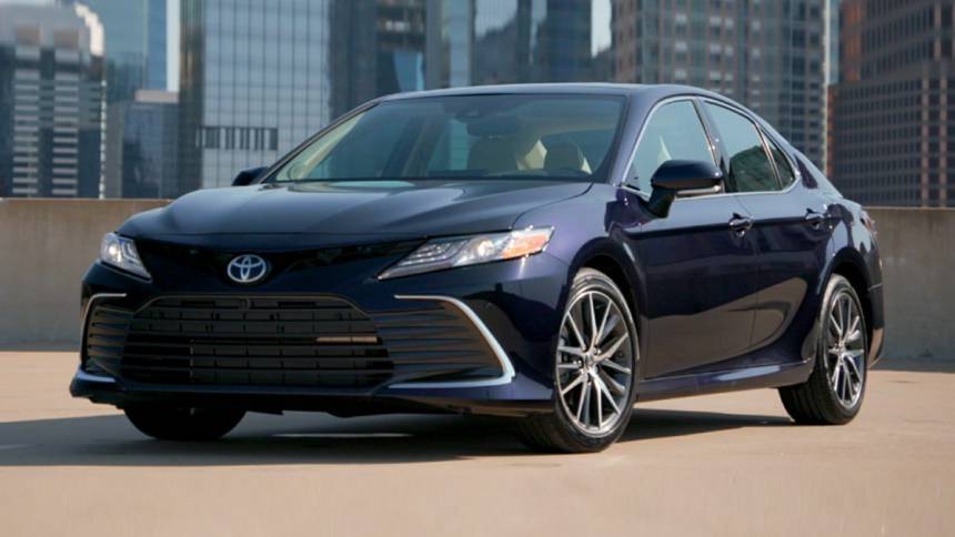 2022 Toyota Camry SE — Sedan — 70,665 mi — Fredericksburg, VA