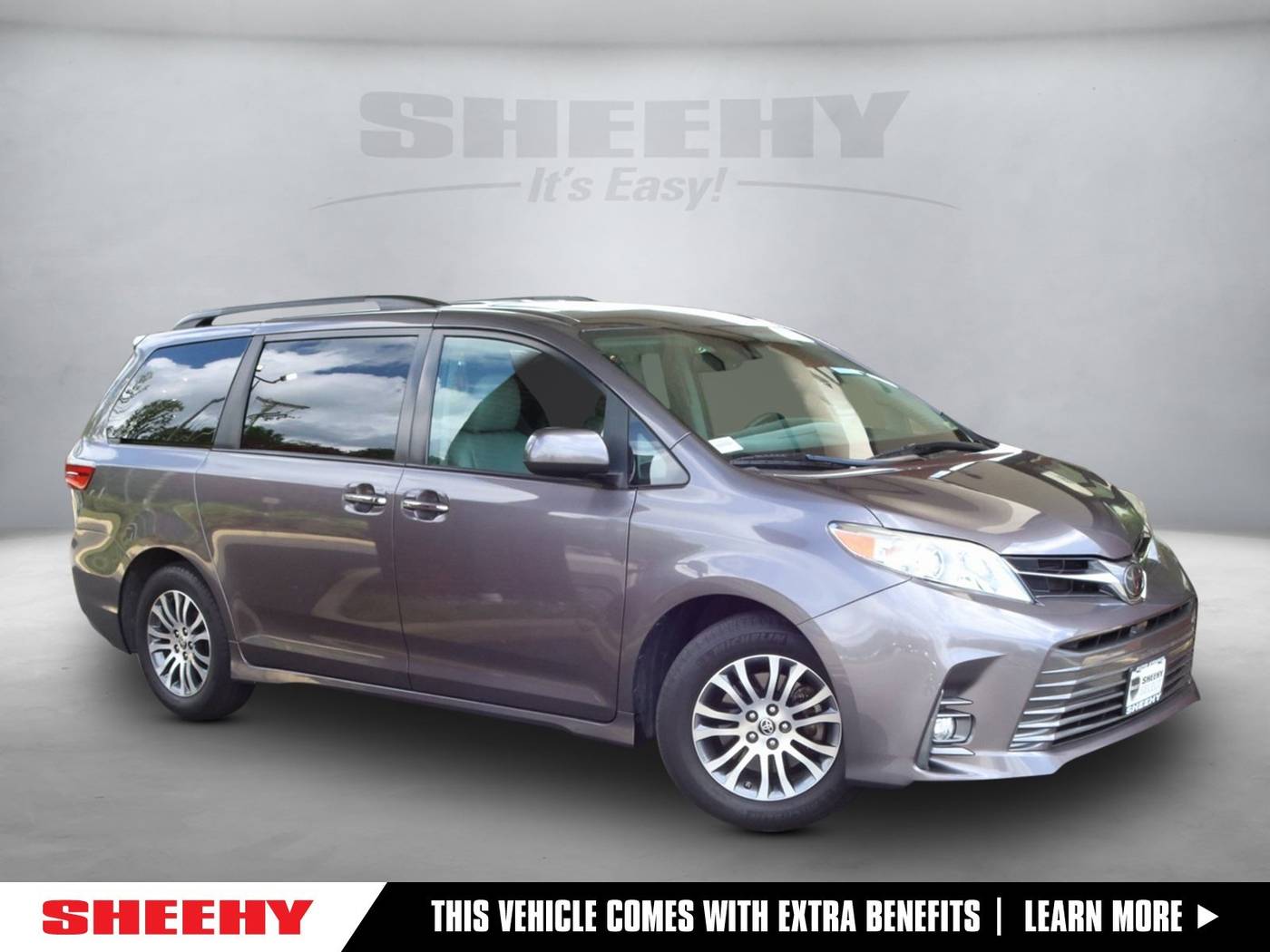 2020 Toyota Sienna XLE — Minivan — 22,244 mi — Fredericksburg, VA