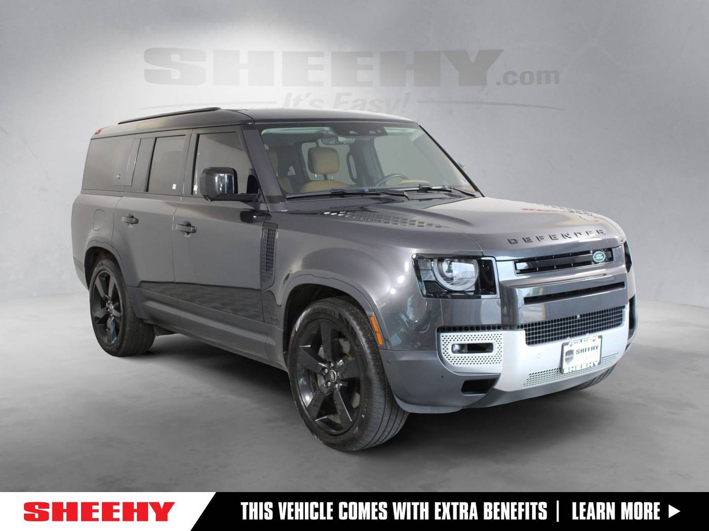2023 Land Rover Defender SE