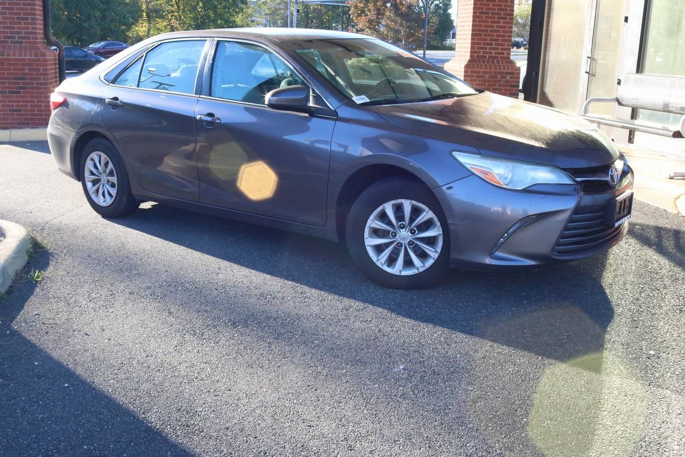 2016 Toyota Camry LE — Sedan — 90,257 mi — Fredericksburg, VA