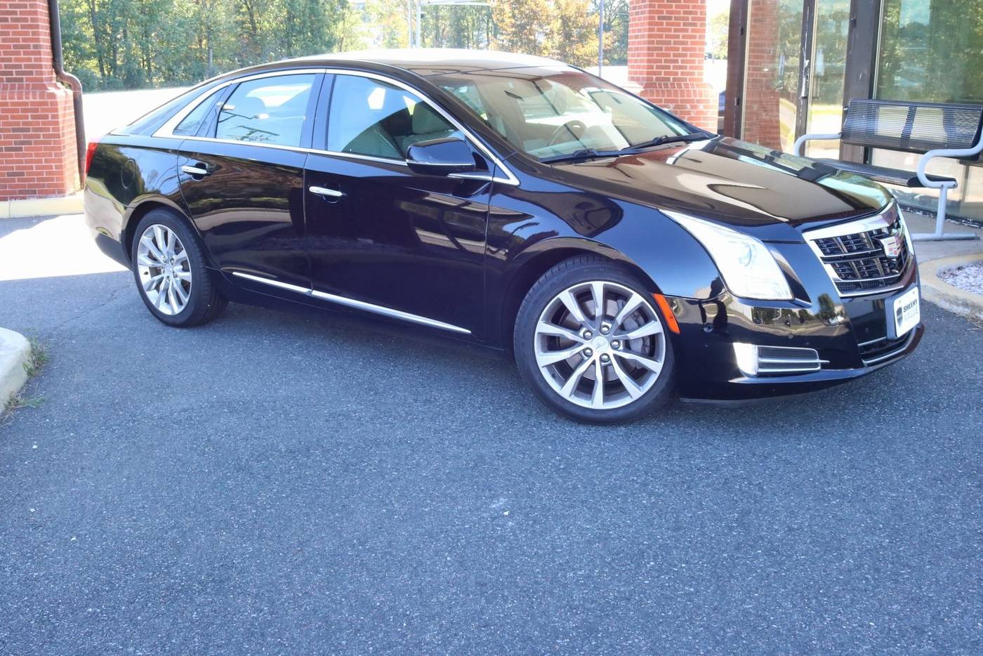2016 Cadillac XTS Luxury Collection — Sedan — 122,894 mi — Fredericksburg, VA