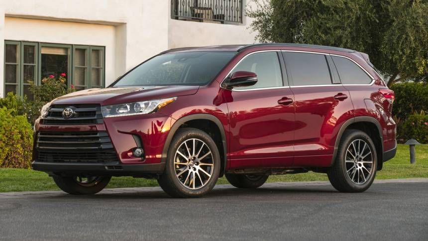 2019 Toyota Highlander LE — SUV — 68,988 mi — Fredericksburg, VA