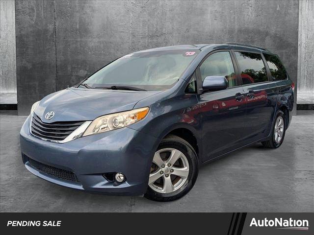 2013 Toyota Sienna LE — Minivan — 71,323 mi — Panama City, FL