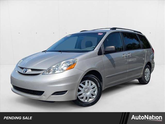 2010 Toyota Sienna LE — Minivan — 102,858 mi — Panama City, FL
