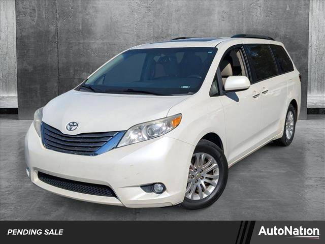 2017 Toyota Sienna XLE Premium — Minivan — 155,867 mi — Panama City, FL