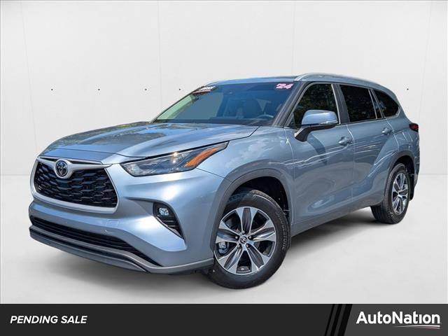 2024 Toyota Highlander XLE — SUV — 21,911 mi — Panama City, FL