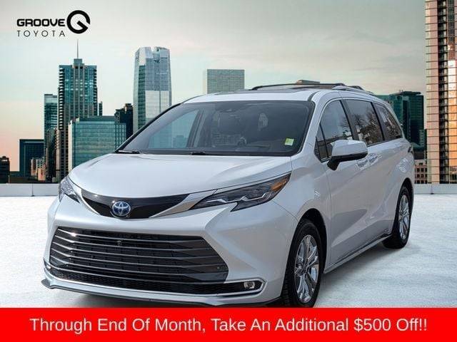 2024 Toyota Sienna Platinum — Minivan — 17,179 mi — Englewood, CO