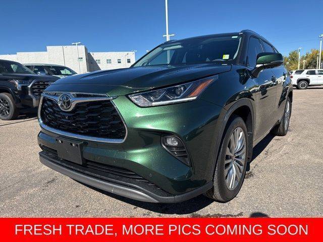 2023 Toyota Highlander Platinum — SUV — 10,379 mi — Englewood, CO