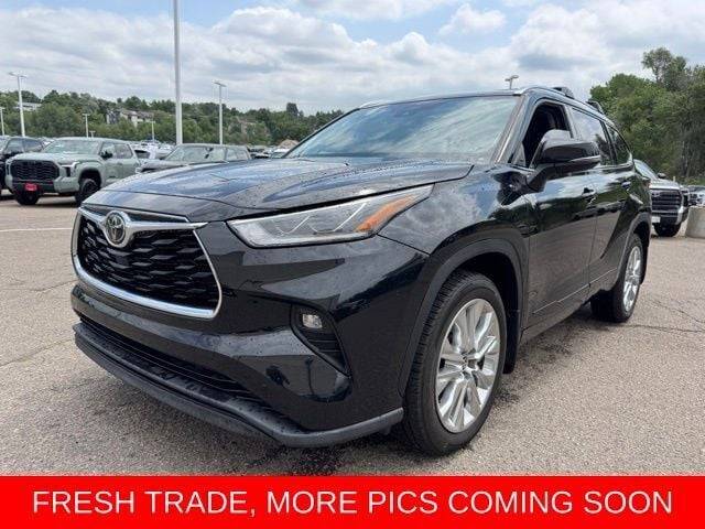 2022 Toyota Highlander Limited — SUV — 52,124 mi — Englewood, CO