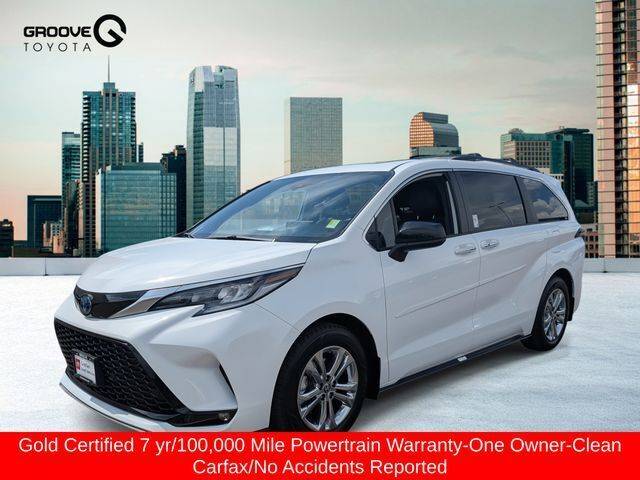 2022 Toyota Sienna XSE — Minivan — 33,594 mi — Englewood, CO