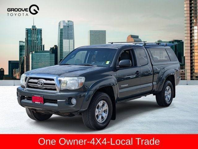 2010 Toyota Tacoma Base — Pickup Truck — 320,308 mi — Englewood, CO