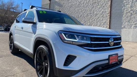 2023 Volkswagen Atlas SE with Technology — SUV — 40,500 mi — Englewood, CO