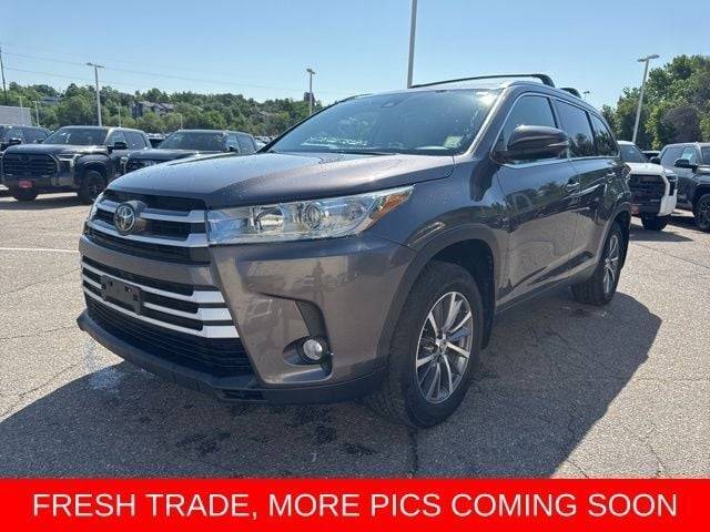 2019 Toyota Highlander XLE — SUV — 68,274 mi — Englewood, CO