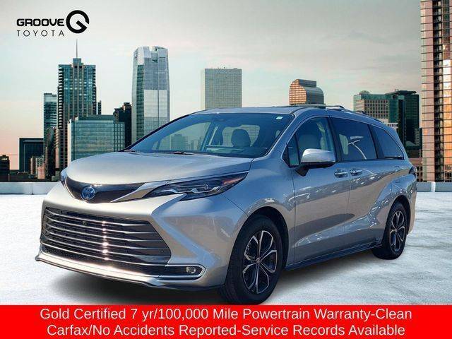 2025 Toyota Sienna Platinum — Minivan — 9,447 mi — Englewood, CO