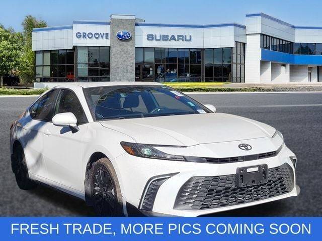 2025 Toyota Camry Hybrid SE — Sedan — 20,001 mi — Englewood, CO