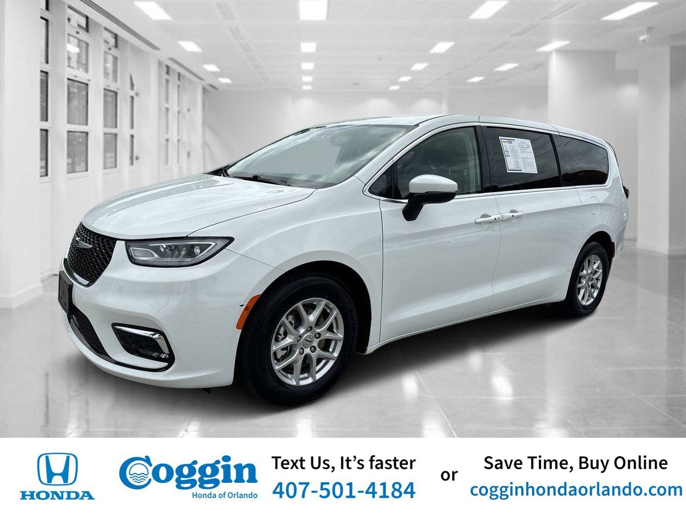 2023 Chrysler Pacifica Touring L — Minivan — 57,489 mi — Orlando, FL