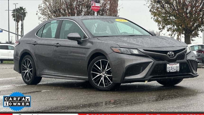 2021 Toyota Camry SE — Sedan — 61,824 mi — Tracy, CA