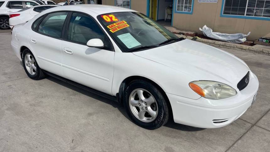 2002 Ford Taurus SE — Sedan — 86,112 mi — Vista, CA