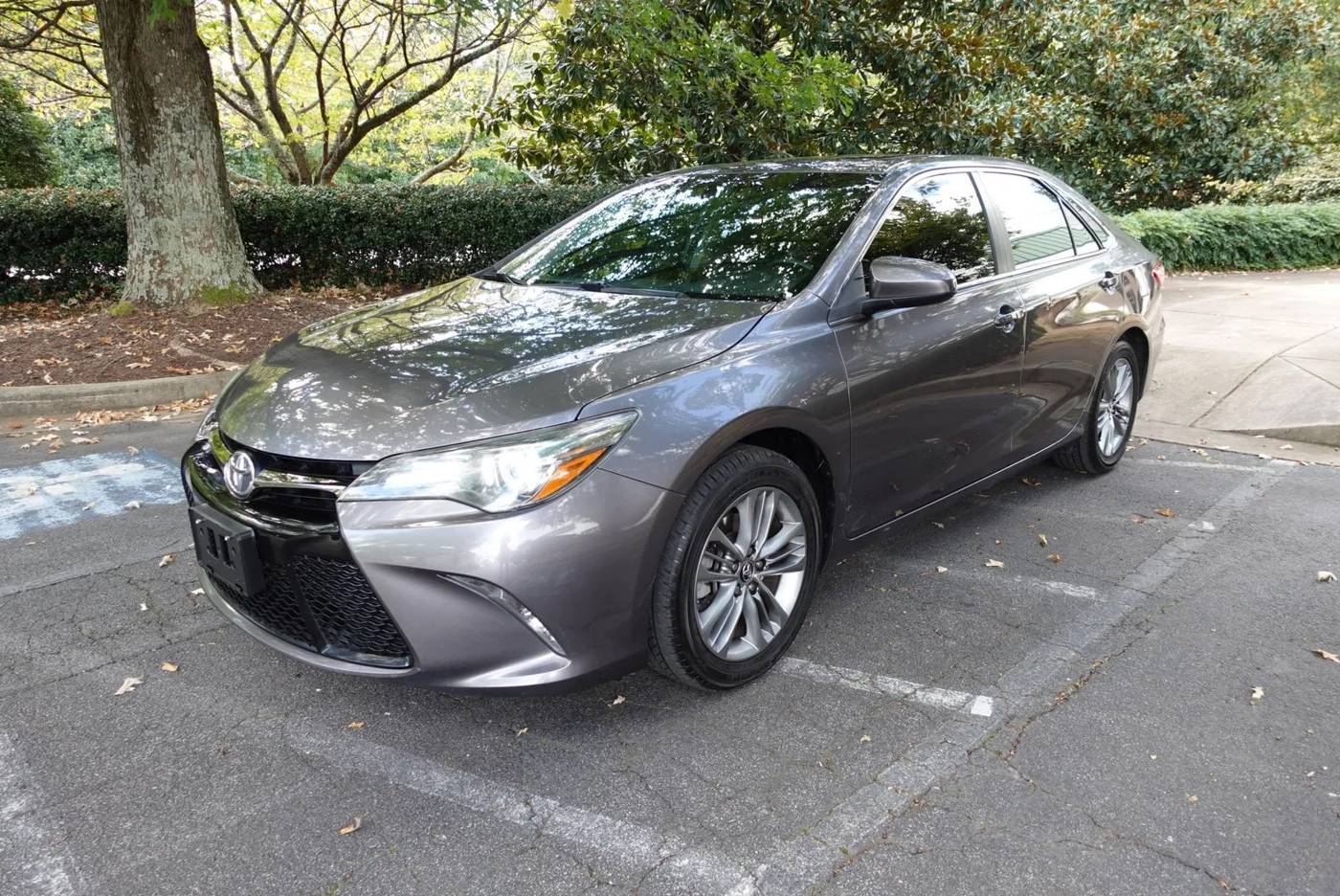 2015 Toyota Camry SE — Sedan — 118,127 mi — Norcross, GA