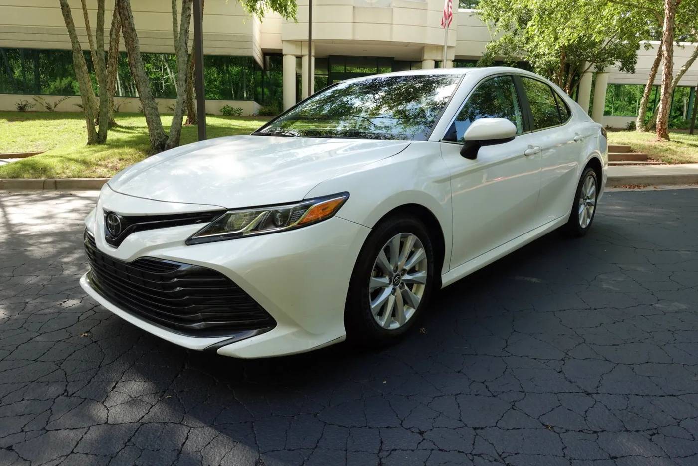 2020 Toyota Camry LE — Sedan — 78,418 mi — Norcross, GA