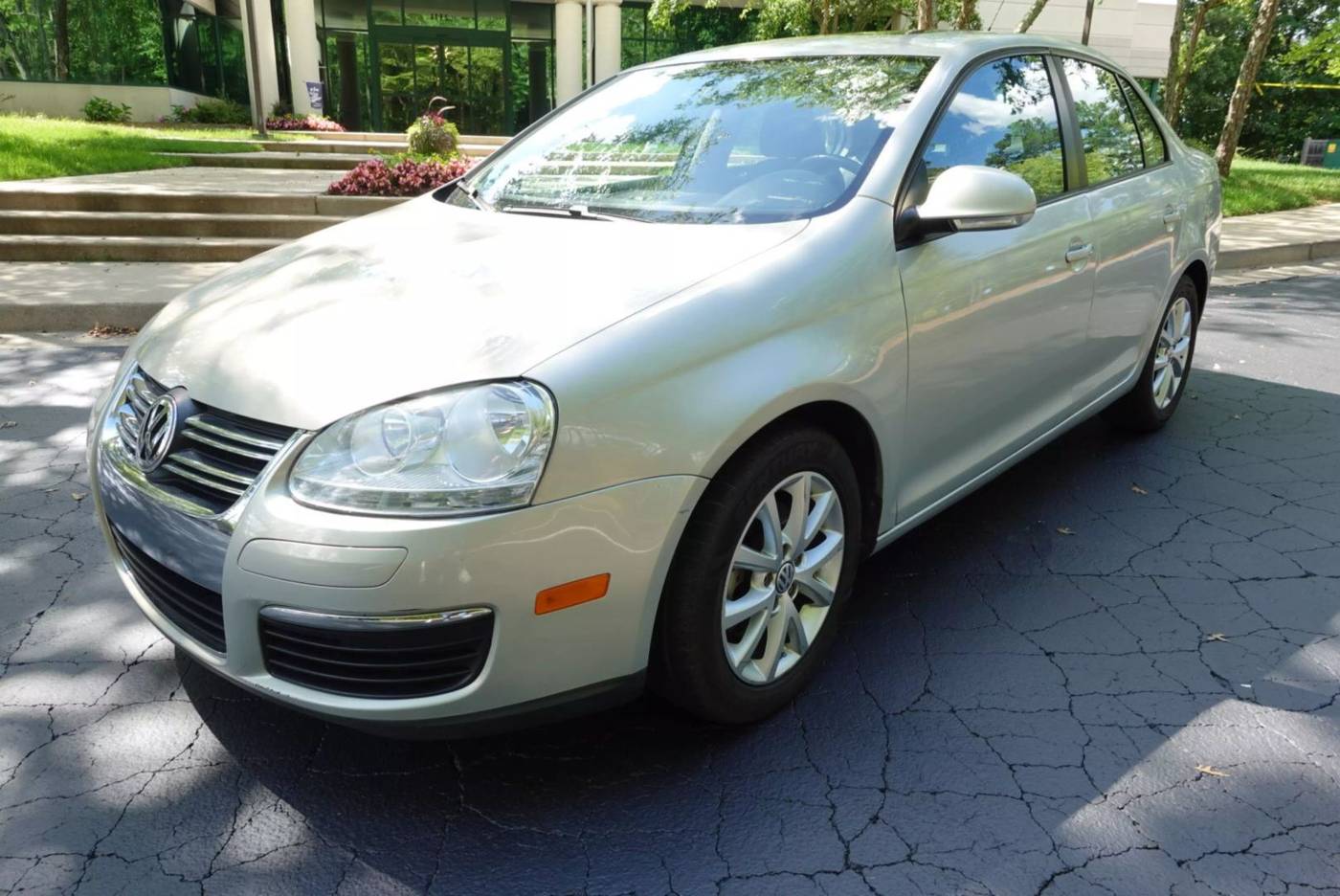2010 Volkswagen Jetta SE — Sedan — 150,998 mi — Norcross, GA