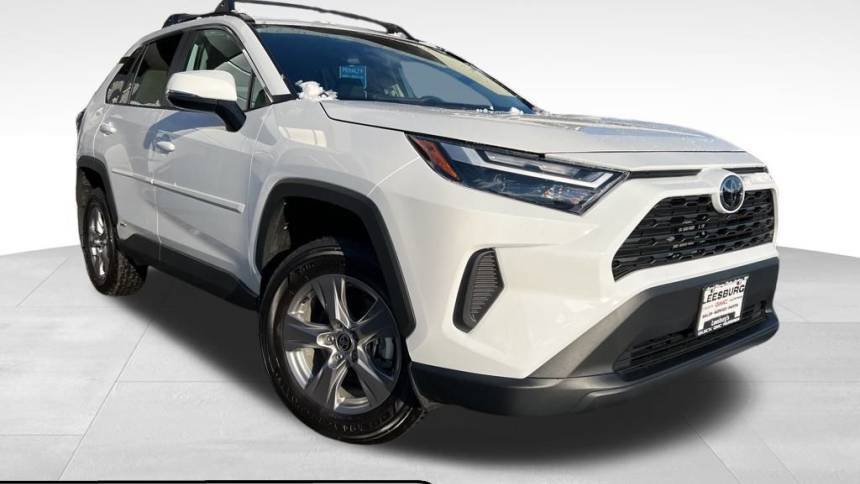 2025 Toyota RAV4 Hybrid LE — SUV — 1,404 mi — LEESBURG, VA