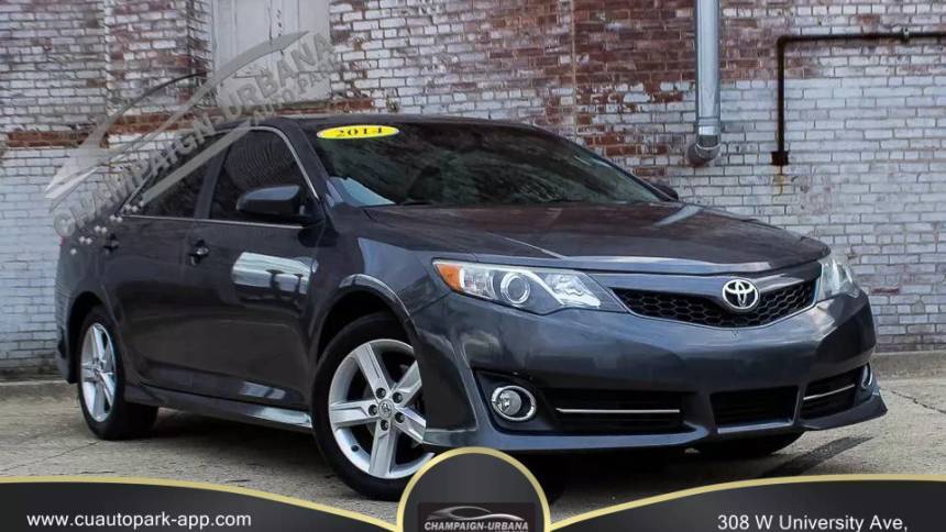 2014 Toyota Camry SE Sport — Sedan — 138,267 mi — Urbana, IL