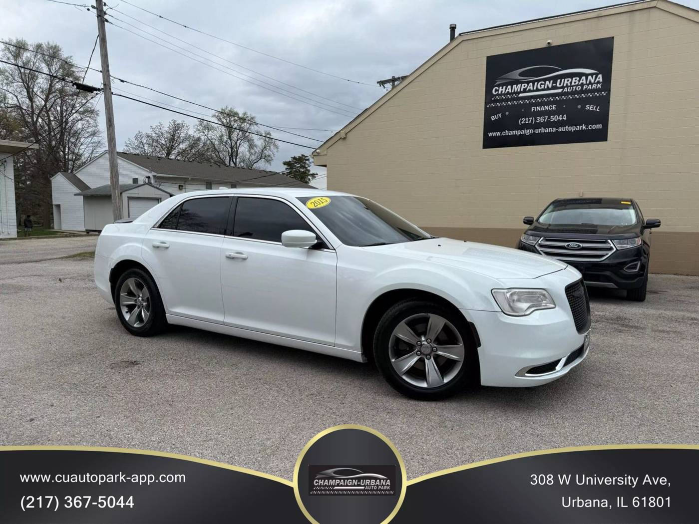 2015 Chrysler 300 Limited — Sedan — 116,316 mi — Urbana, IL