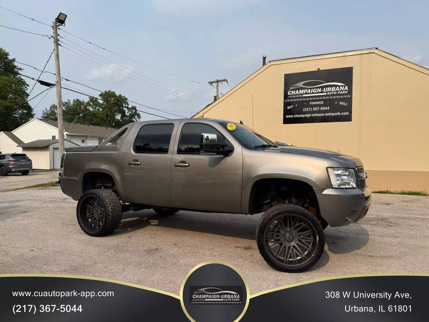 2007 Chevrolet Avalanche 1LT — Pickup Truck — 173,430 mi — Urbana, IL