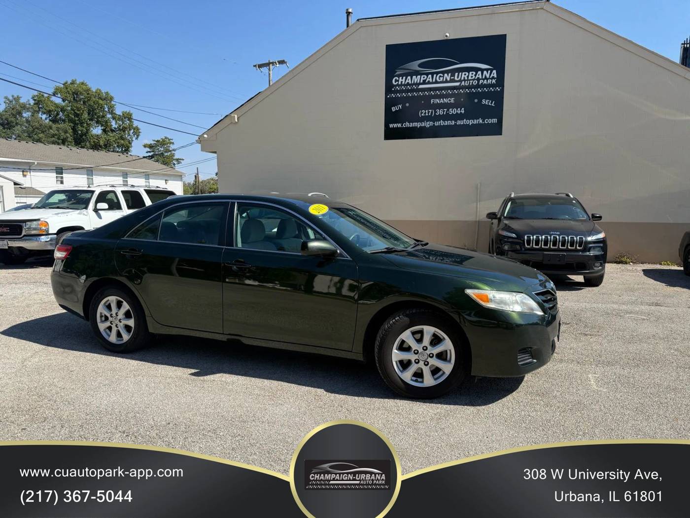 2011 Toyota Camry LE — Sedan — 122,670 mi — Urbana, IL