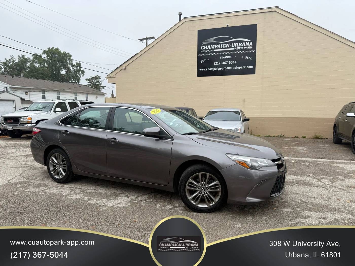 2017 Toyota Camry SE — Sedan — 130,348 mi — Urbana, IL