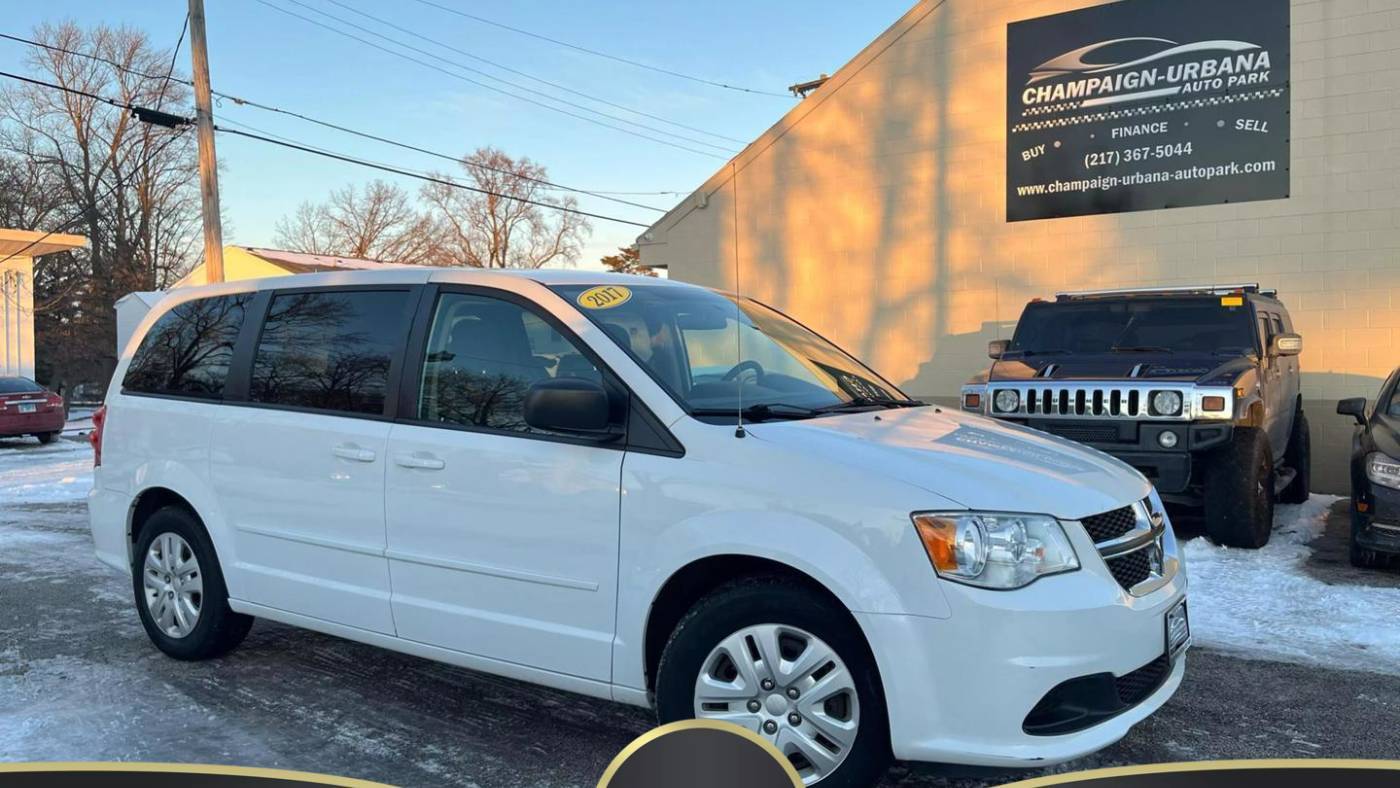 2017 Dodge Grand Caravan SE — Minivan — 117,412 mi — Urbana, IL