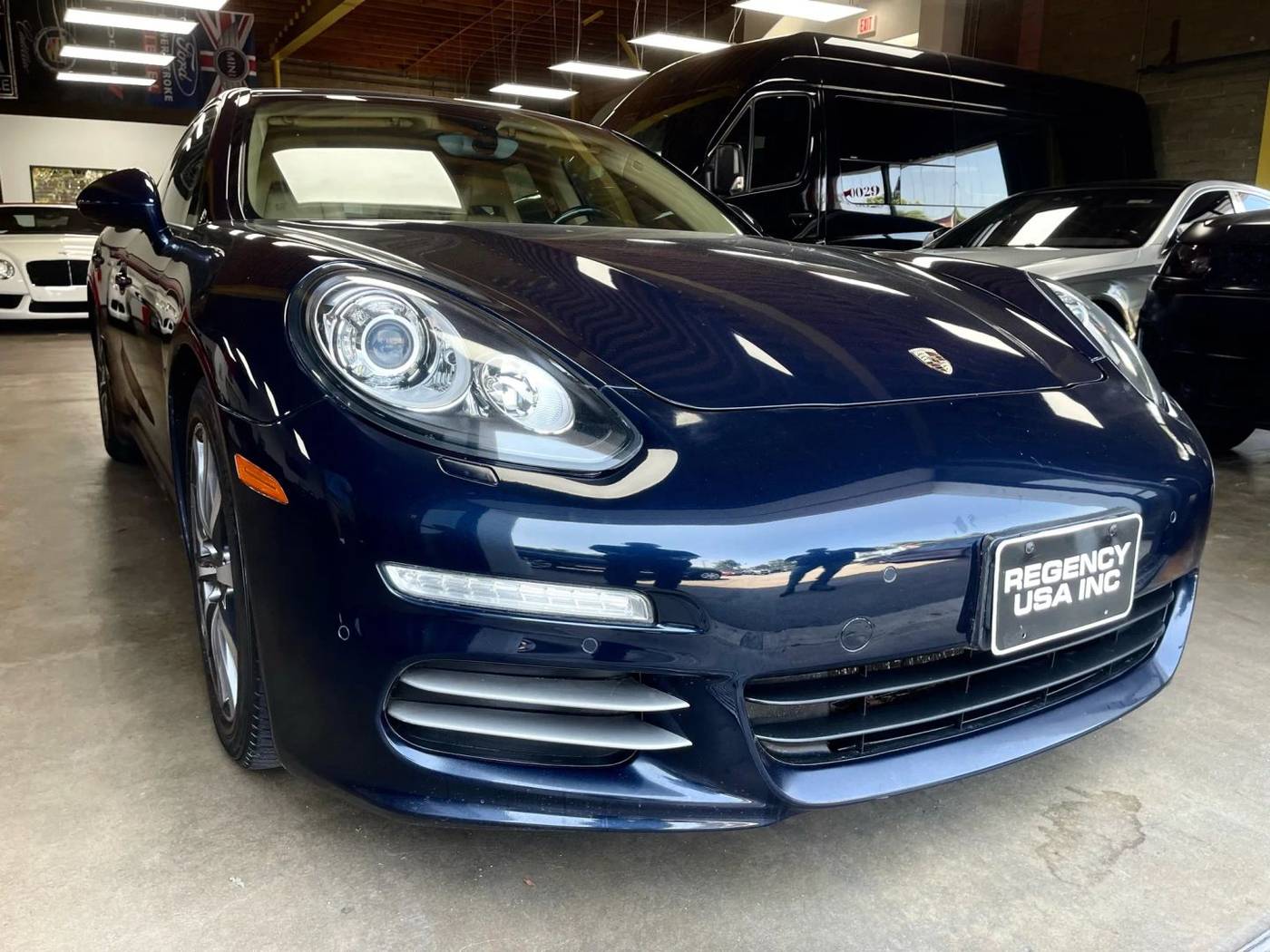 2015 Porsche Panamera 4 — Sedan — 91,355 mi — Lawndale, CA