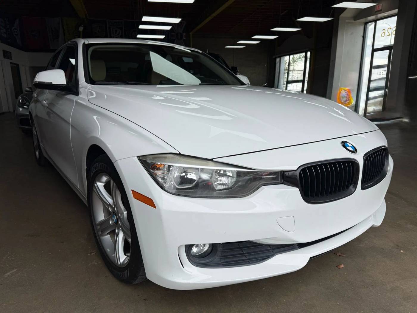 2015 BMW 3 Series 320i