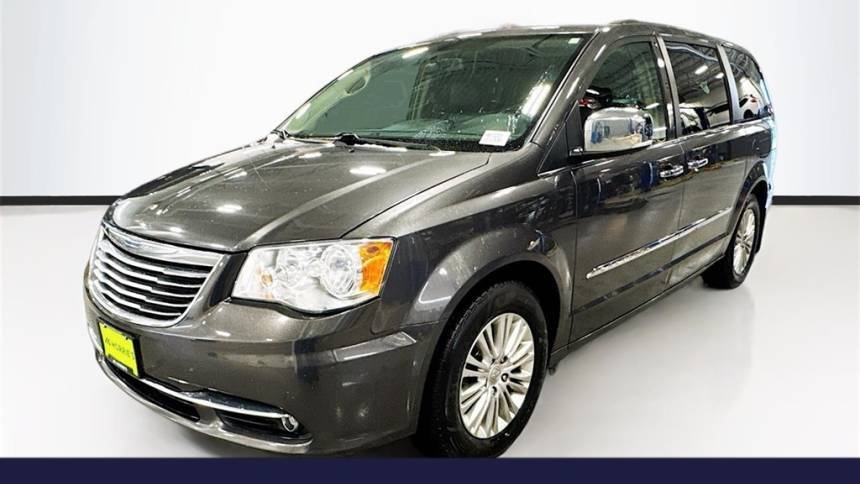 2015 Chrysler Town & Country Touring-L — Minivan — 145,463 mi — Brooklyn Park, MN