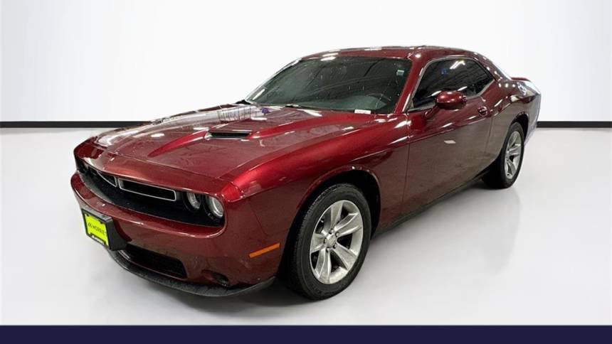 2018 Dodge Challenger SXT — Coupe — 47,279 mi — Brooklyn Park, MN