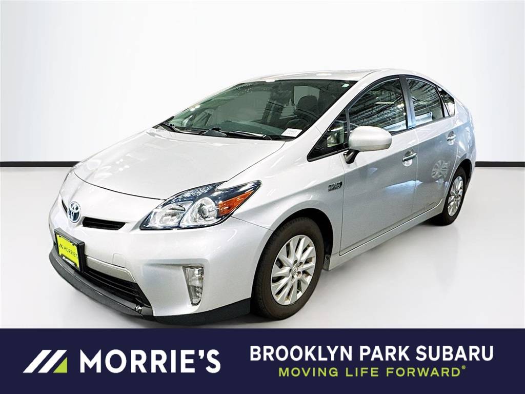 2014 Toyota Prius Advanced — Hatchback — 108,614 mi — Brooklyn Park, MN