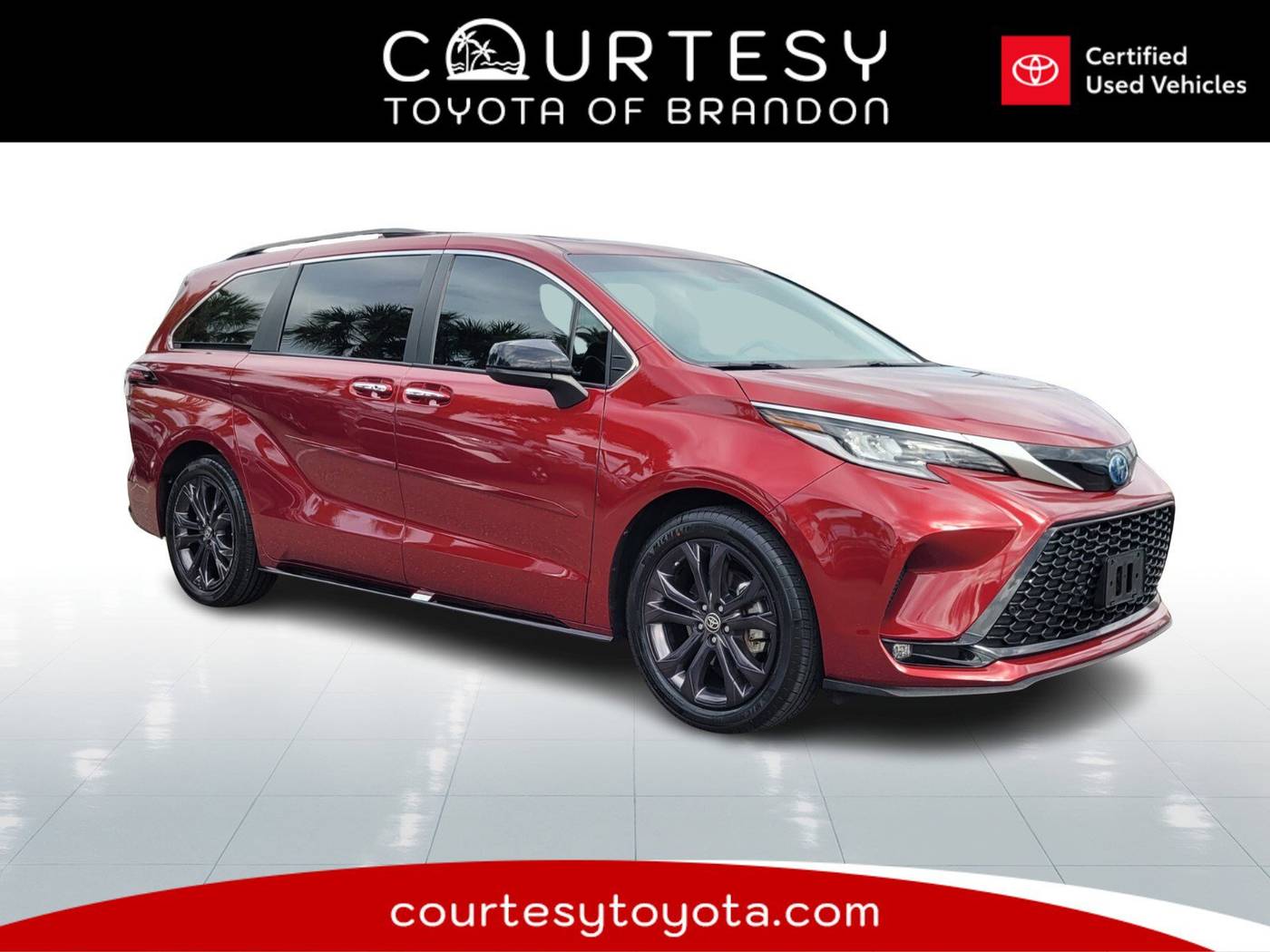 2023 Toyota Sienna XSE — Minivan — 42,264 mi — Tampa, FL