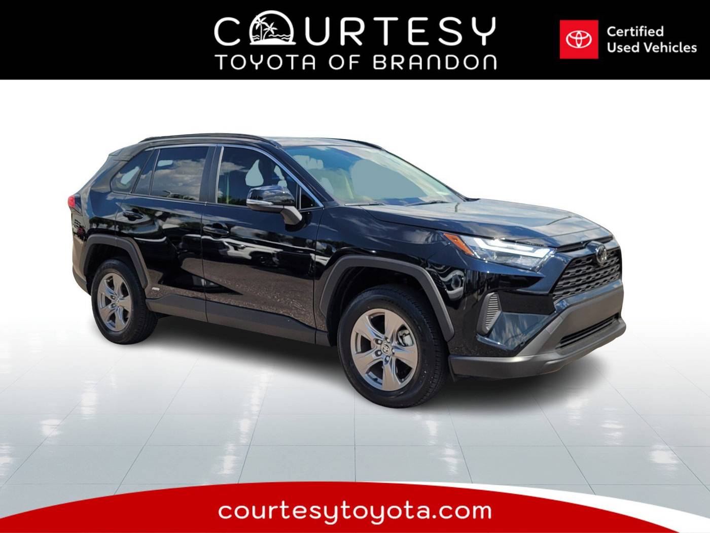 2025 Toyota RAV4 Hybrid XLE — SUV — 2,838 mi — Tampa, FL
