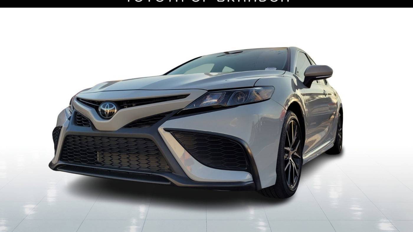 2024 Toyota Camry SE — Sedan — 5,397 mi — Tampa, FL