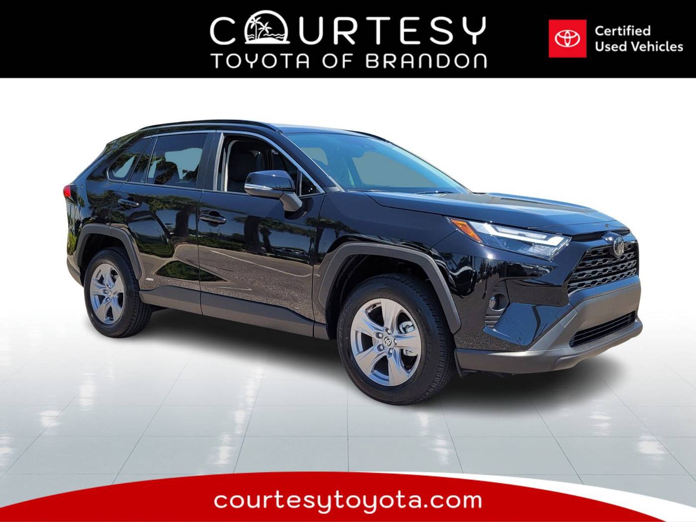 2025 Toyota RAV4 Hybrid XLE — SUV — 3,830 mi — Tampa, FL