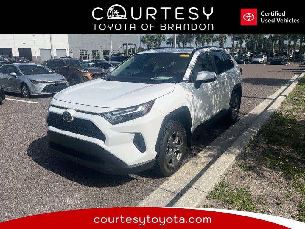 2025 Toyota RAV4 XLE — SUV — 4,568 mi — Tampa, FL