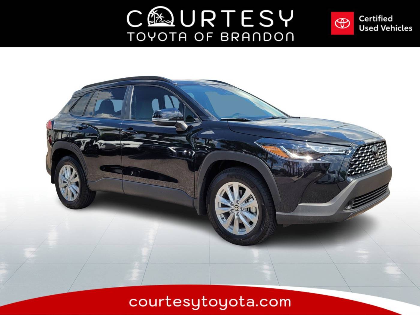 2025 Toyota Corolla Cross LE — SUV — 2,341 mi — Tampa, FL